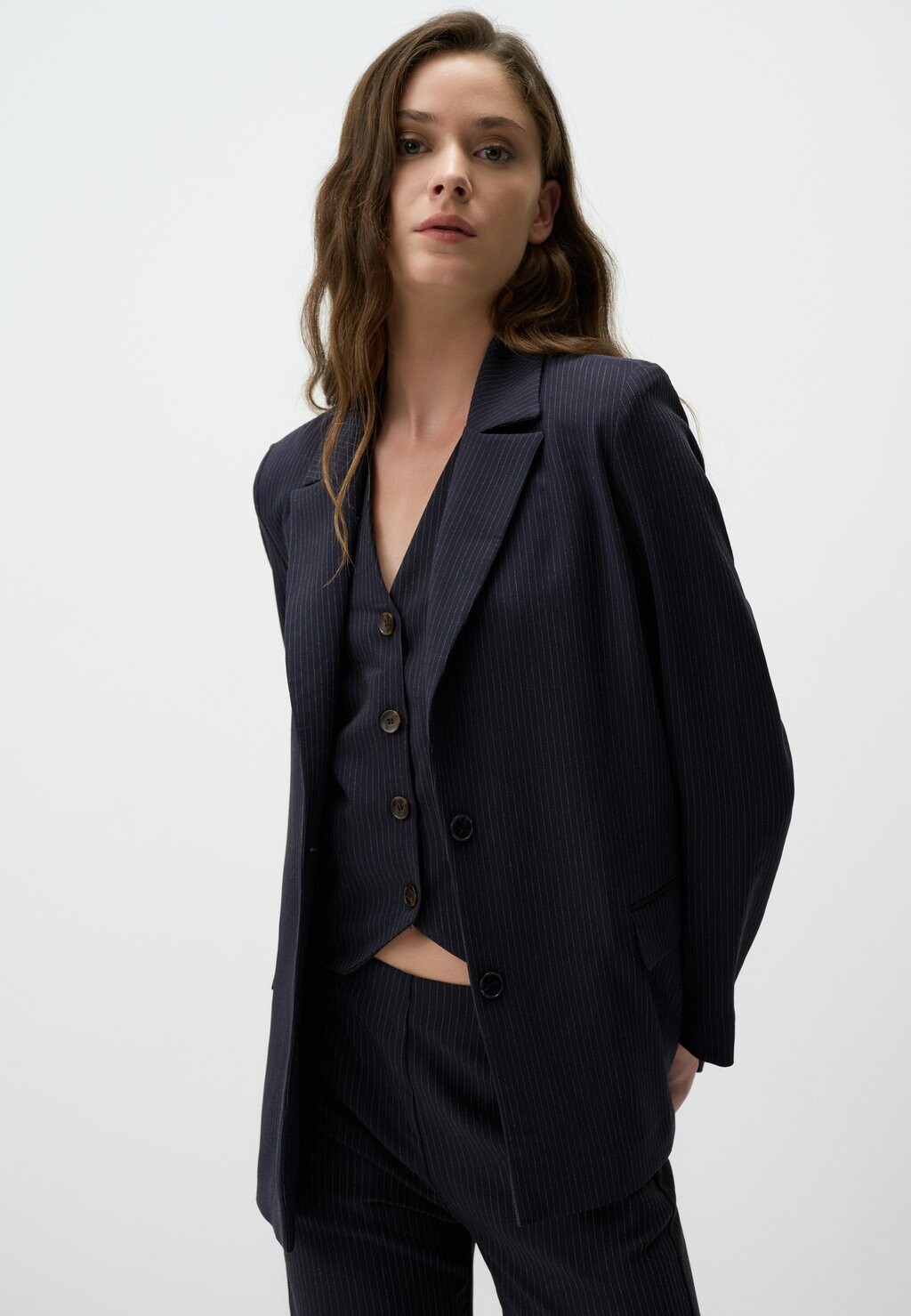 Блейзер LONG SLEEVE STRIPED STYLISH Jimmy Key, темно-синий 
Блейзер LONG SLEEVE STRIPED STYLISH Jimmy Key, темно-синий