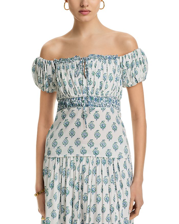 Топ с принтом в технике блок-принт и открытыми плечами Area Stars, белый
Топ с принтом в технике блок-принт и открытыми плечами Area Stars, белый