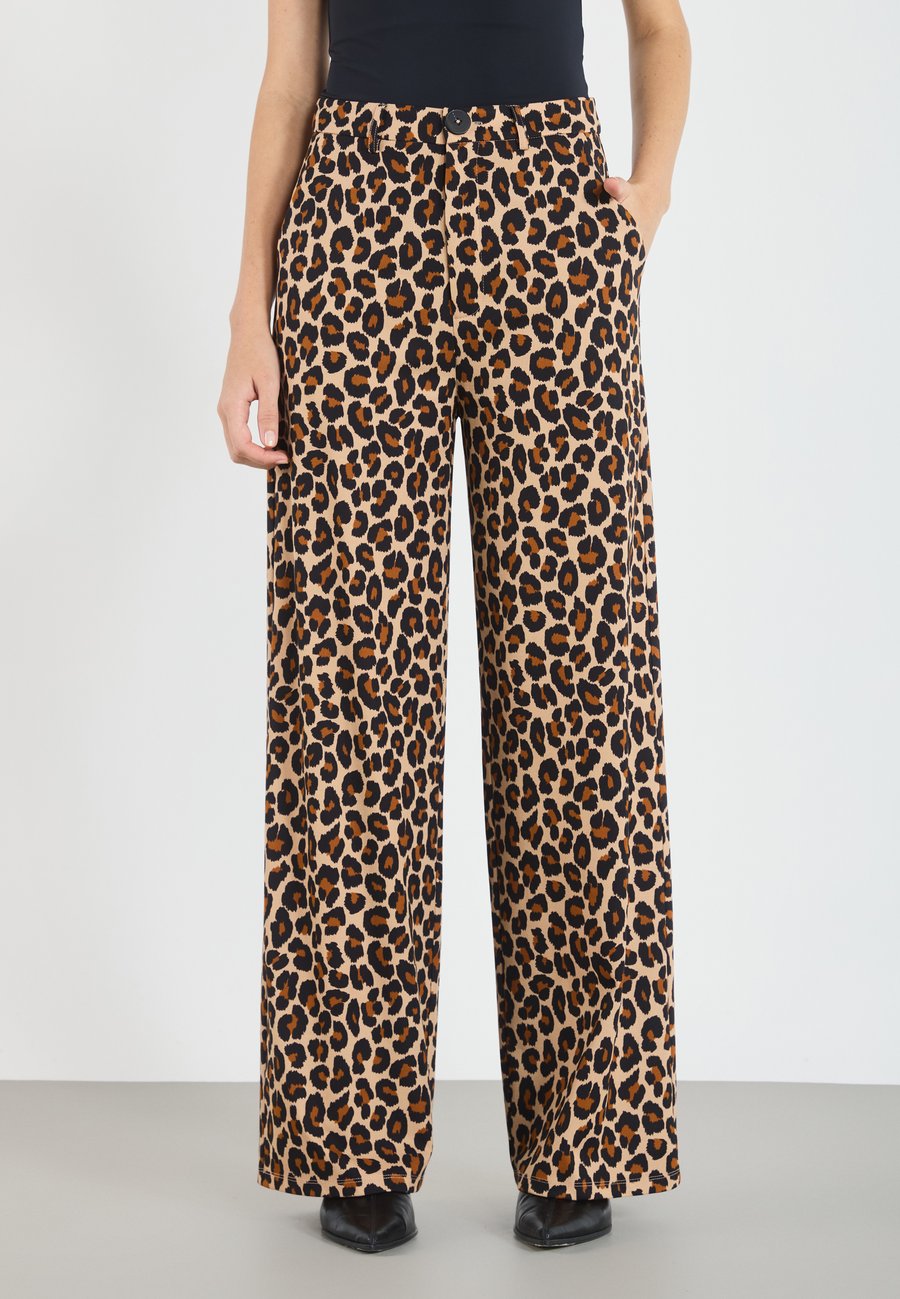 Брюки Even&Odd Trousers, Brown
Брюки Even&Odd Trousers, Brown