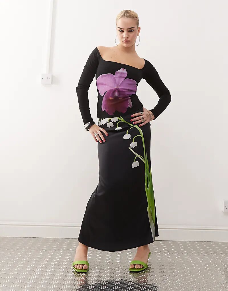 Атласная юбка миди ландыш черного цвета Tyler McGillivary
Атласная юбка миди ландыш черного цвета Tyler McGillivary