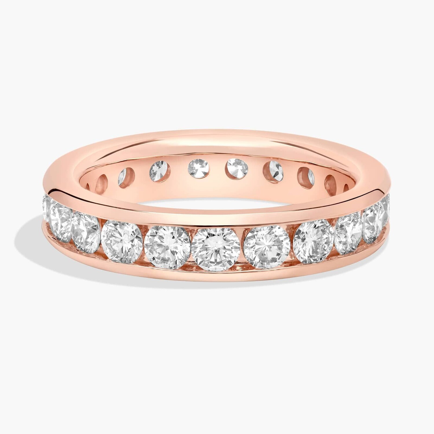 Кольцо-вечность с круглыми выращенными в лаборатории бриллиантами в канальной оправе из 14-каратного розового золота (2 карата, двойной - FG / VS2-SI1) Blue Nile
Кольцо-вечность с круглыми выращенными в лаборатории бриллиантами в канальной оправе из 14-каратного розового золота (2 карата, двойной - FG / VS2-SI1) Blue Nile