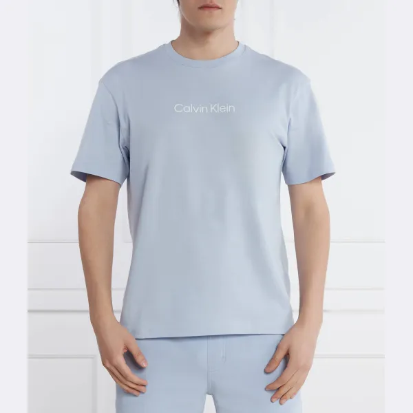 Удобная футболка Calvin Klein, синий
Удобная футболка Calvin Klein, синий