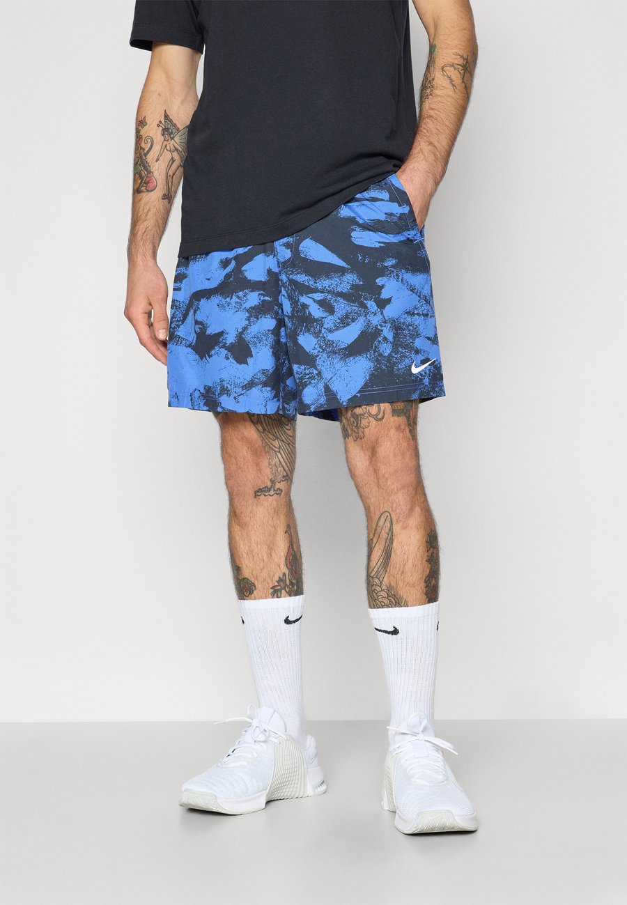 Спортивные шорты Nike Performance FORM SHORT, Comet Blue/Black/Dark Blue
Спортивные шорты Nike Performance FORM SHORT, Comet Blue/Black/Dark Blue