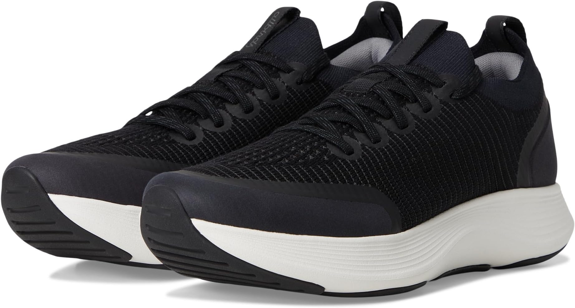 Кроссовки Allbirds Strider, цвет Natural Black (Blizzard)
Кроссовки Allbirds Strider, цвет Natural Black (Blizzard)