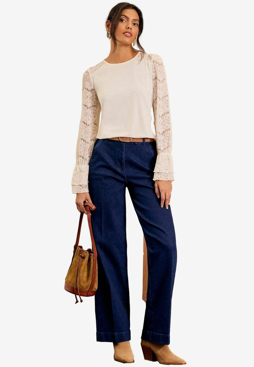 Топ с длинными рукавами Blouse Love & Roses, белый
Топ с длинными рукавами Blouse Love & Roses, белый