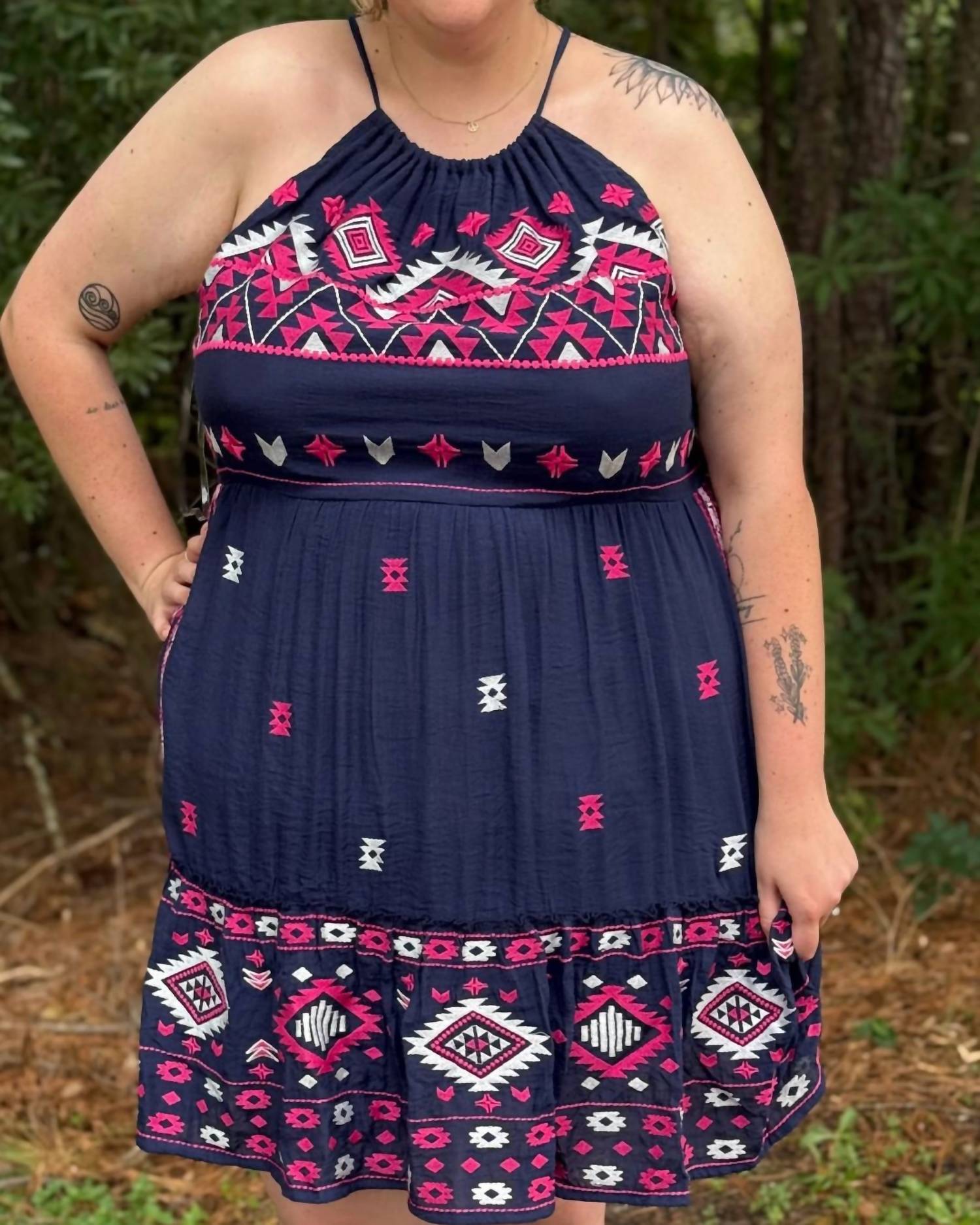 Платье Patsy - плюс в синем мульти Savanna Jane
Платье Patsy - плюс в синем мульти Savanna Jane