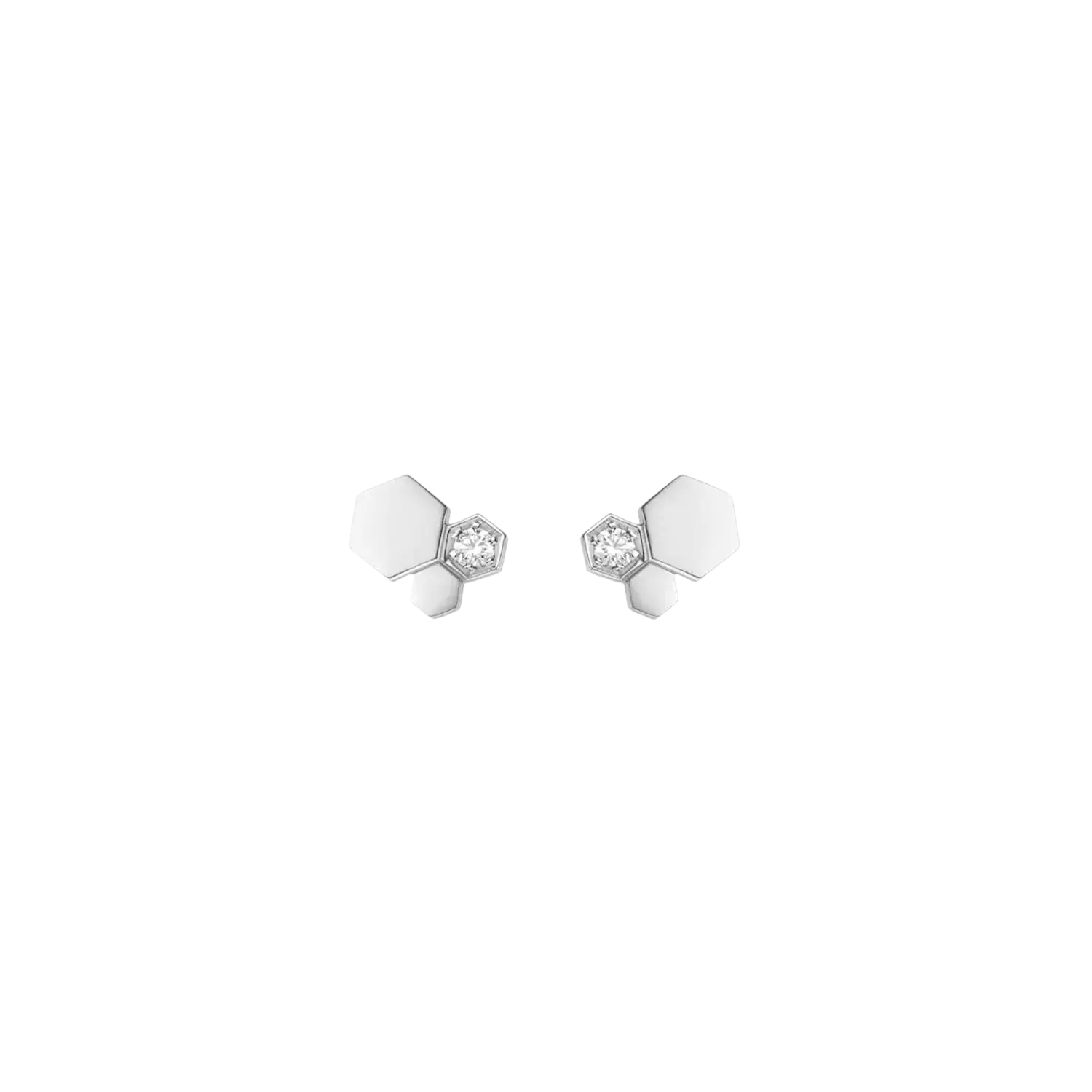 Серьги Chaumet Bee my love из белого золота с бриллиантами
Серьги Chaumet Bee my love из белого золота с бриллиантами
