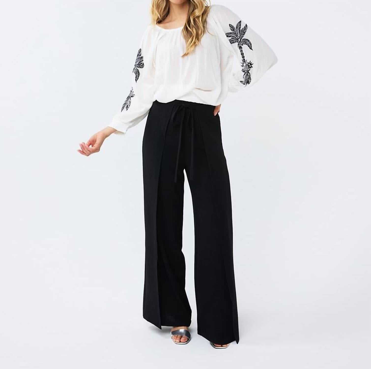 Блузка с крыльями летучей мыши в оттенке «белый» ESQUALO
Блузка с крыльями летучей мыши в оттенке «белый» ESQUALO