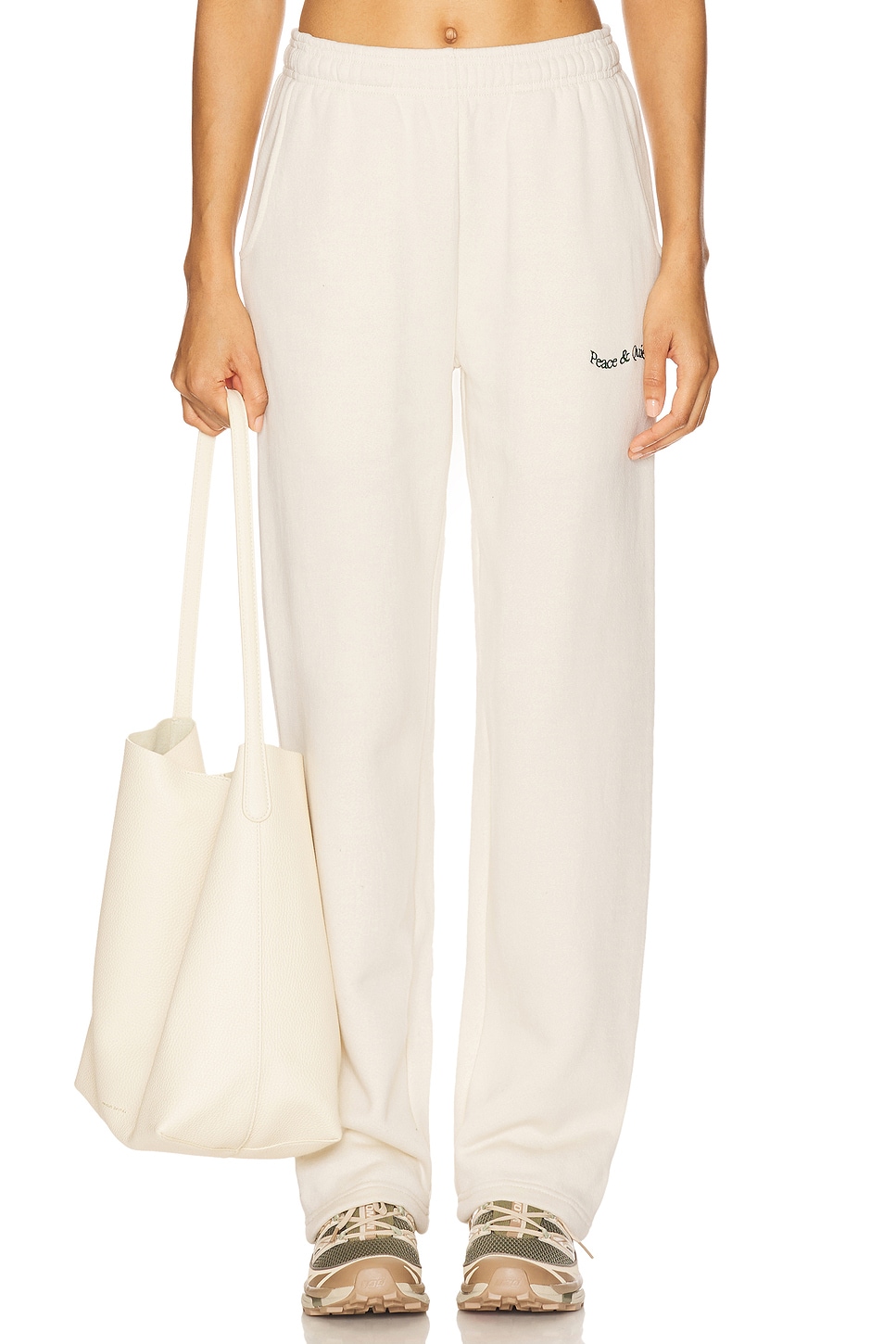 Спортивные штаны с логотипом Museum Of Peace And Quiet, bone
Спортивные штаны с логотипом Museum Of Peace And Quiet, bone