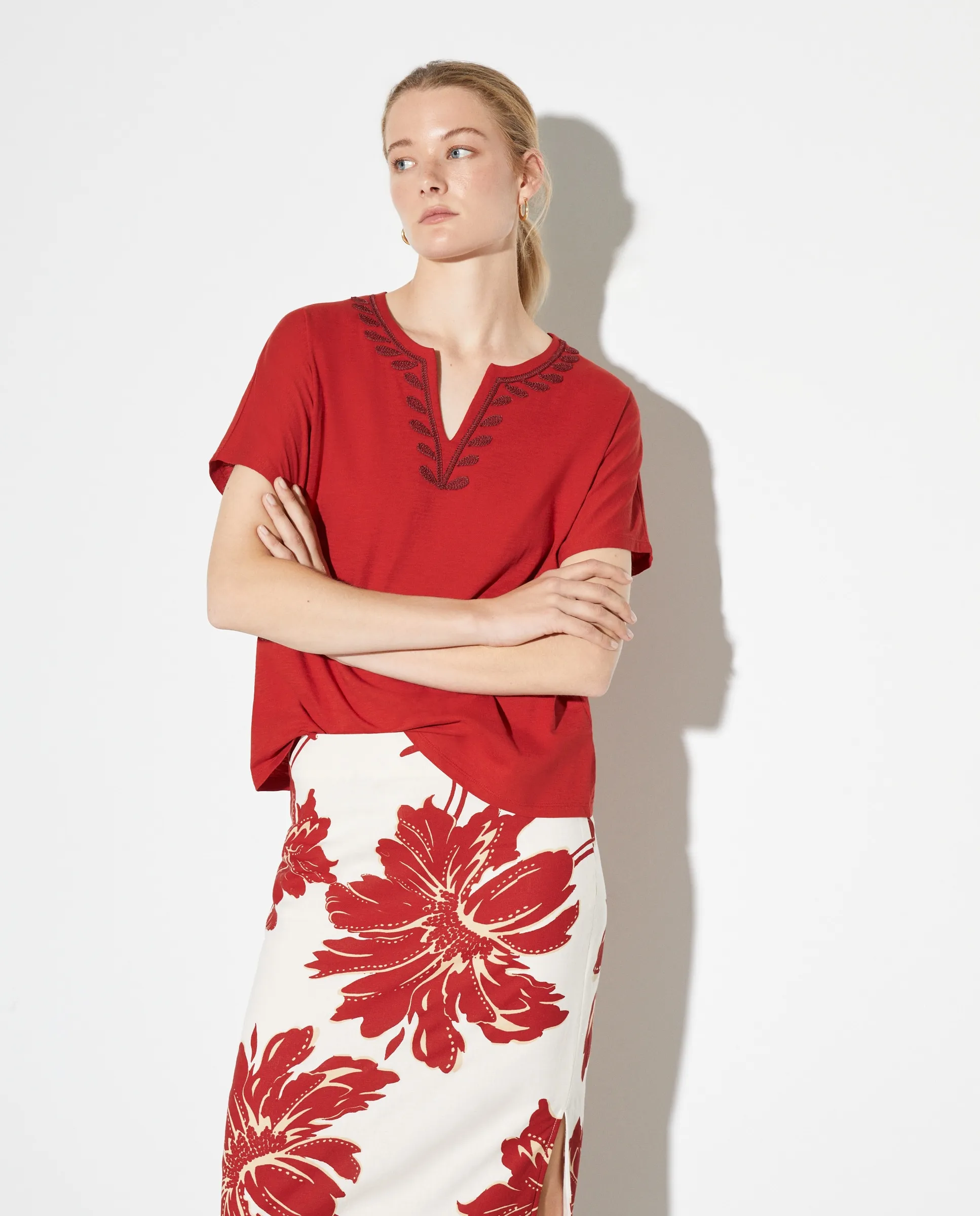 Женская футболка из хлопка с коротким рукавом Woman El Corte Inglés, терракотовый
Женская футболка из хлопка с коротким рукавом Woman El Corte Inglés, терракотовый