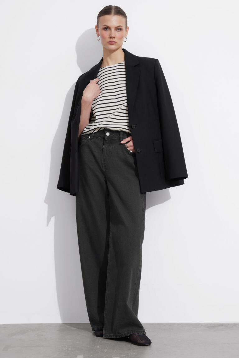 Полосатая футболка и другие истории H&M, черный
Полосатая футболка и другие истории H&M, черный