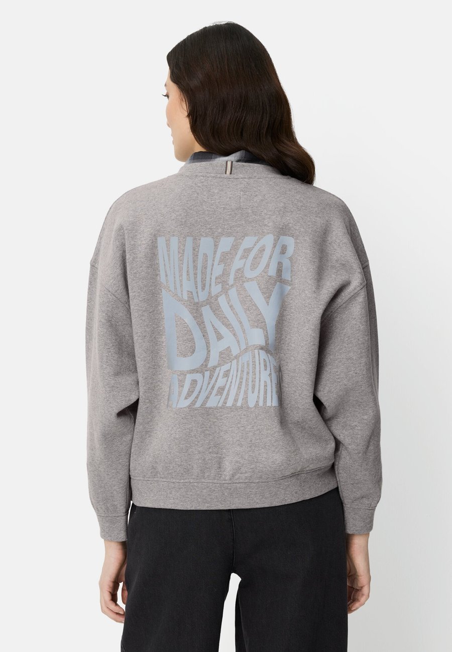 Толстовка camel active MIT RÜCKENPRINT, Grey Melange/Grey
Толстовка camel active MIT RÜCKENPRINT, Grey Melange/Grey