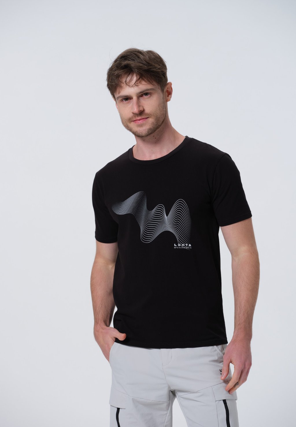 Футболка с принтом HIIROLA Luhta, черный
Футболка с принтом HIIROLA Luhta, черный