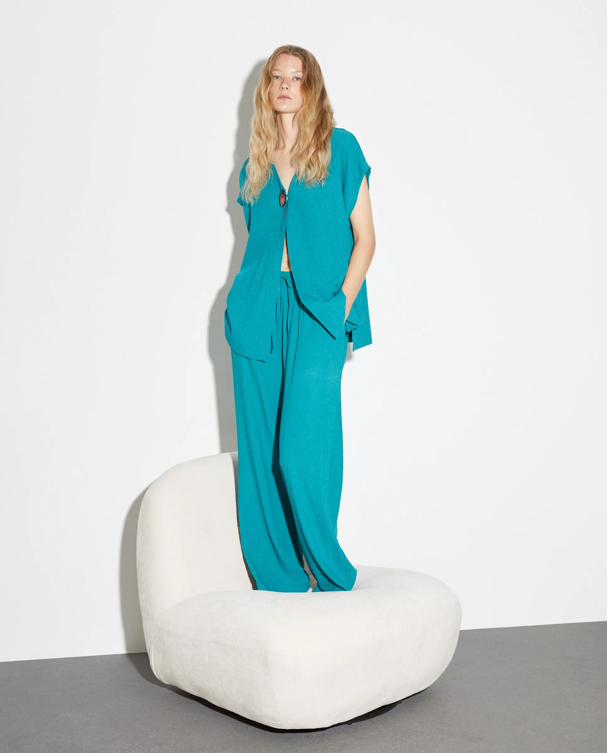 Женские классические брюки Woman El Corte Inglés, темно-зеленый
Женские классические брюки Woman El Corte Inglés, темно-зеленый