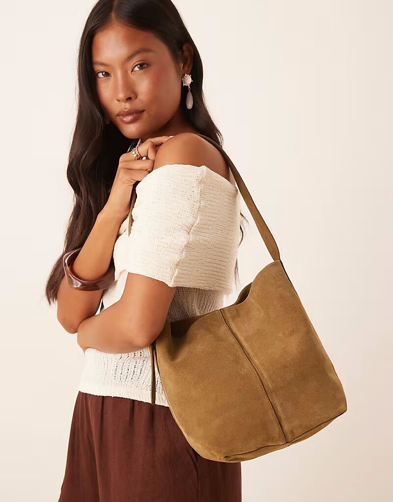 Сумка из замши с пряжкой Mango в коричневом цвете
Сумка из замши с пряжкой Mango в коричневом цвете