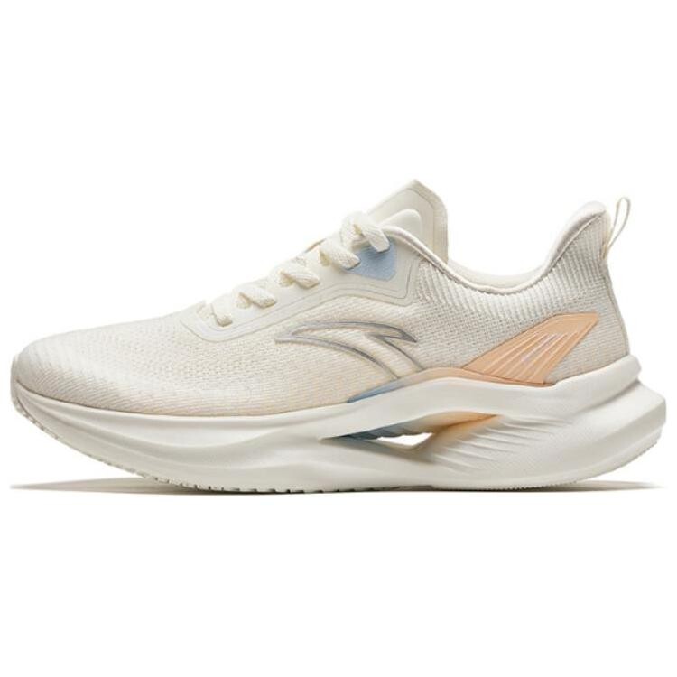 Кроссовки женские с низким верхом Anta
Кроссовки женские с низким верхом Anta