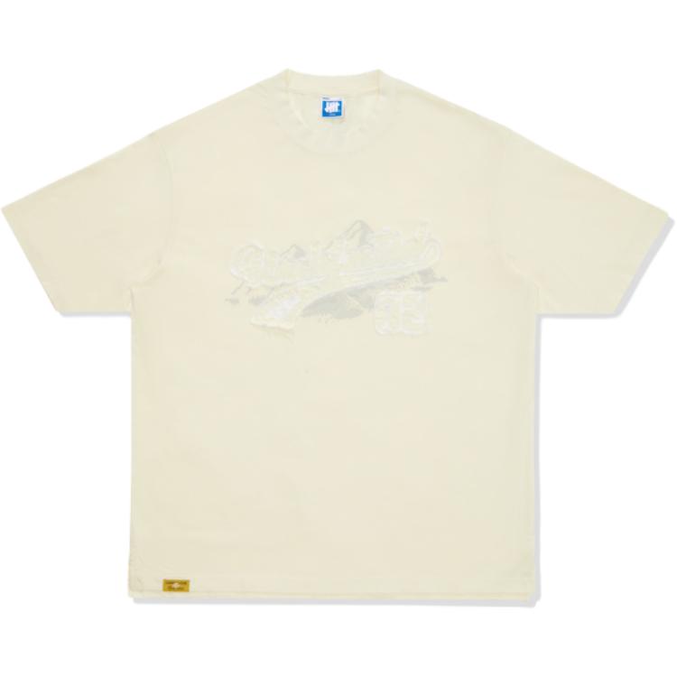 Undefeated Футболка унисекс из капсульной серии CLIMBING CLUB, весна-лето 2024
Undefeated Футболка унисекс из капсульной серии CLIMBING CLUB, весна-лето 2024