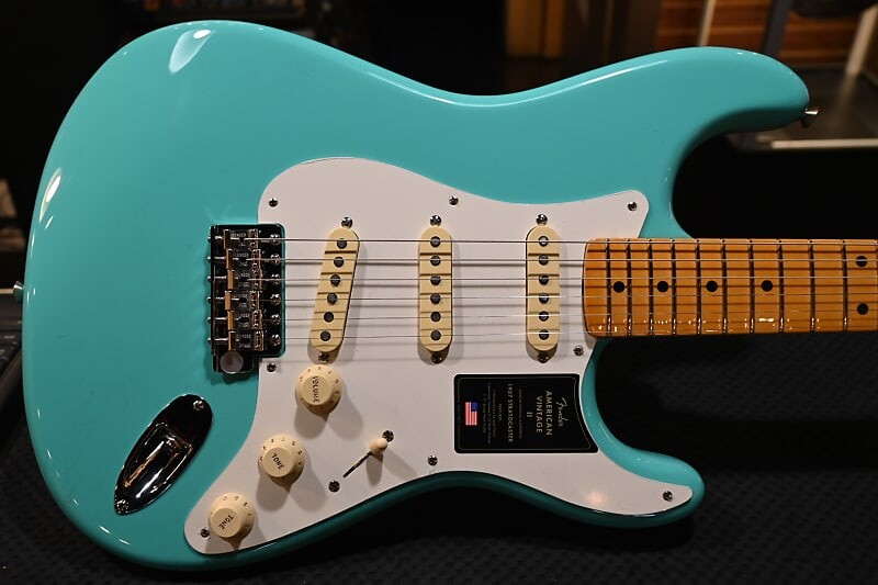 Электрогитара Fender American Vintage II 1957 Stratocaster - Sea Foam Green #3265
Электрогитара Fender American Vintage II 1957 Stratocaster - Sea Foam Green #3265