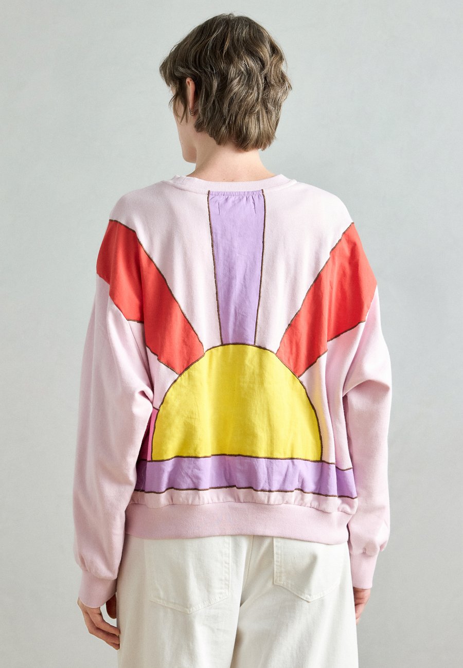 Толстовка Lollys Laundry SUNSET , Light Pink/Pink
Толстовка Lollys Laundry SUNSET , Light Pink/Pink