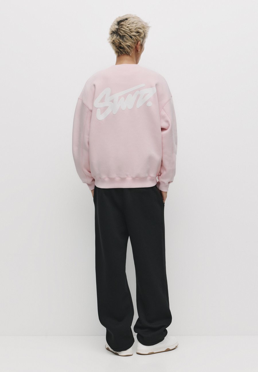 Толстовка PULL&BEAR ROUND NECK STWD, Pink, Розовый, Толстовка PULL&BEAR ROUND NECK STWD, Pink
Толстовка PULL&BEAR ROUND NECK STWD, Pink, Розовый, Толстовка PULL&BEAR ROUND NECK STWD, Pink