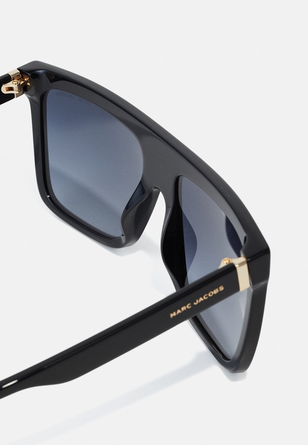 Солнцезащитные очки MARC JACOBS, черный
Солнцезащитные очки MARC JACOBS, черный