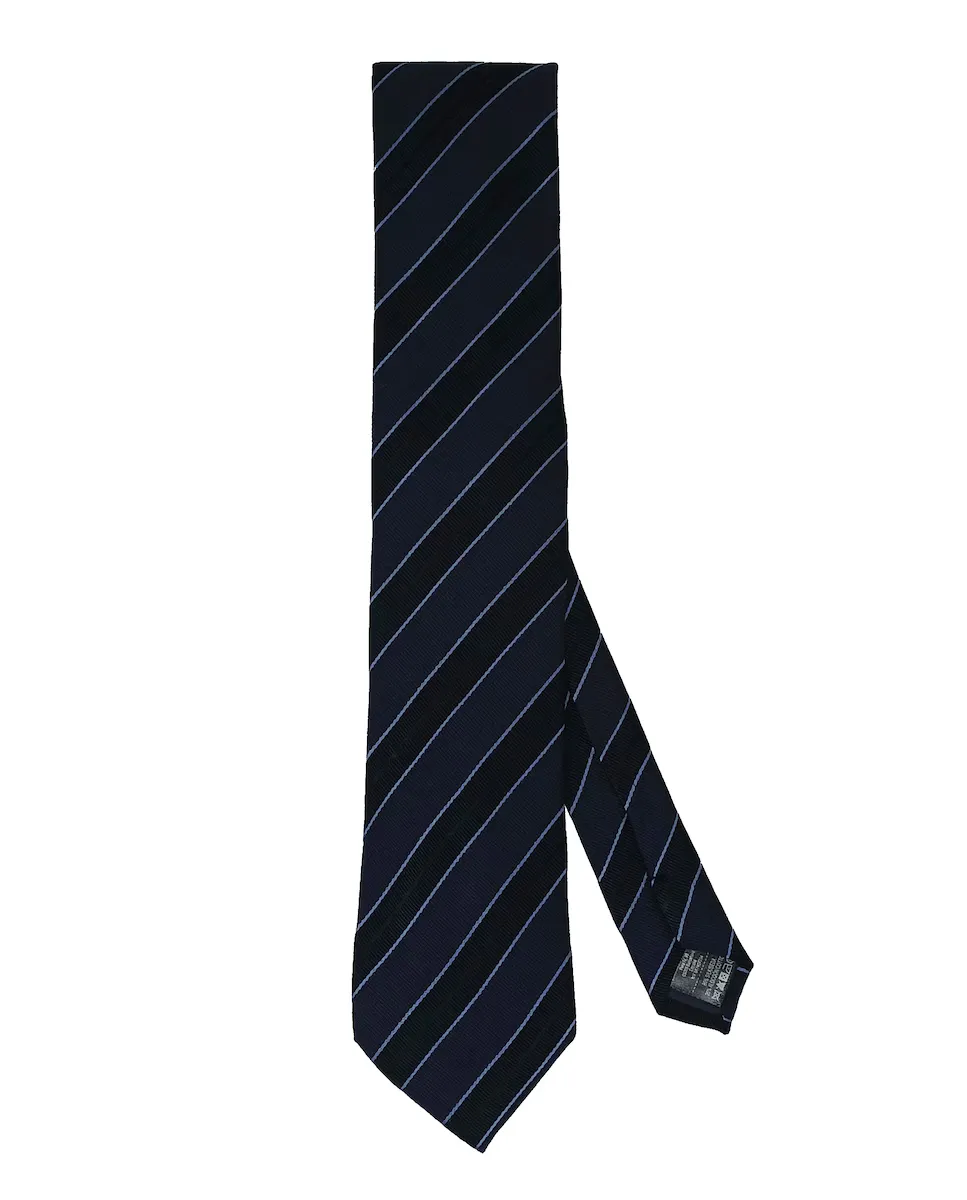 Галстук из натурального шелка темно-синего цвета с полосатым принтом Pertegaz, темно-синий
Галстук из натурального шелка темно-синего цвета с полосатым принтом Pertegaz, темно-синий