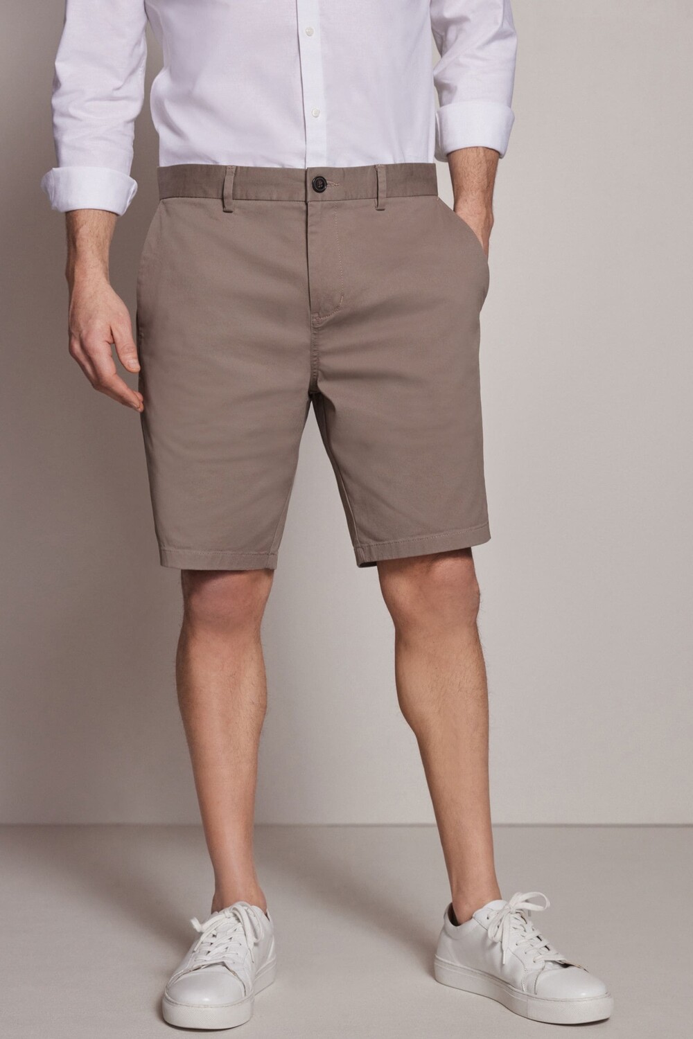 Эластичные шорты-чиносы Next, серый
Эластичные шорты-чиносы Next, серый