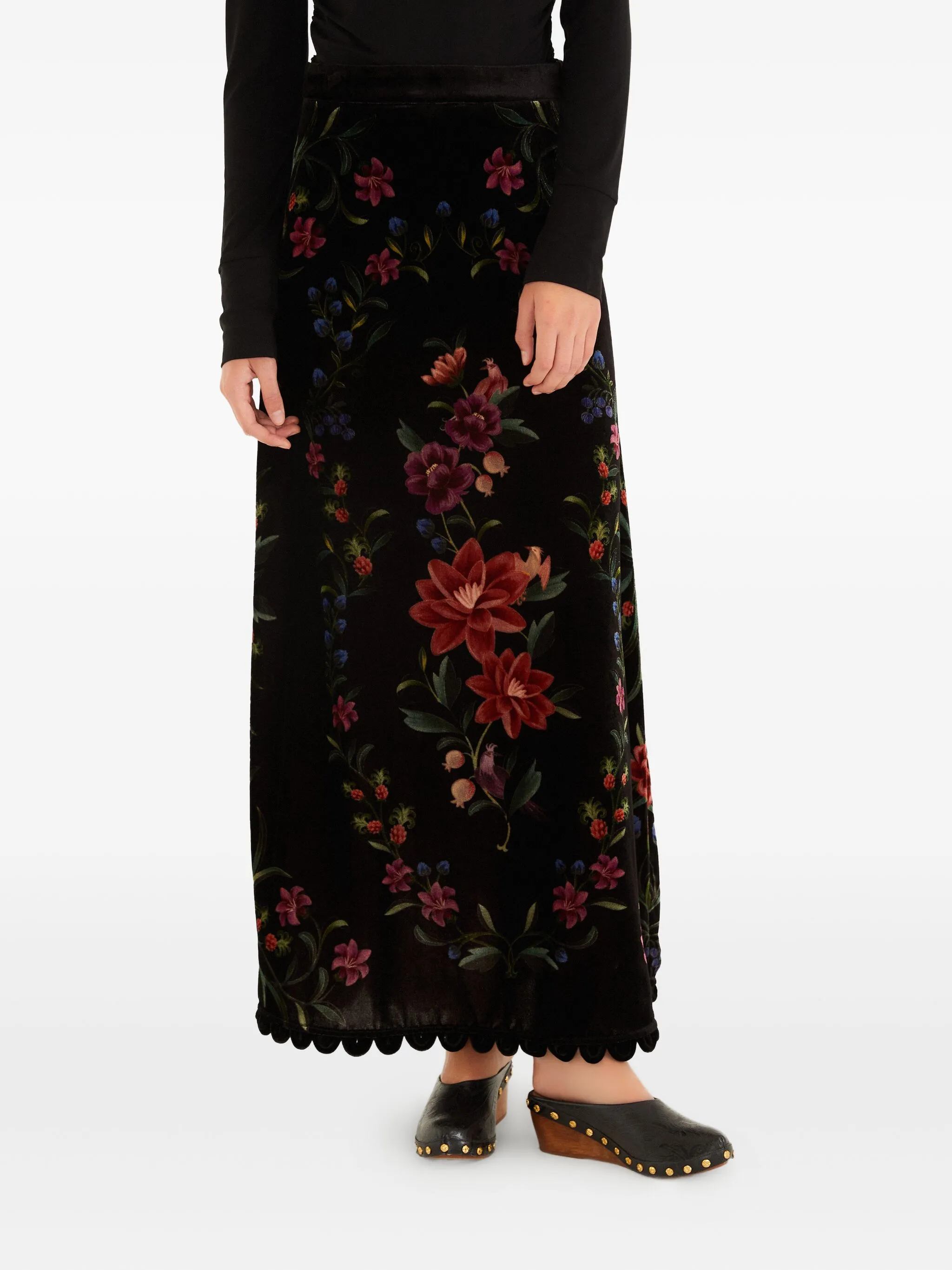 Юбка миди с зубчатым цветочным принтом Farm Rio, черный
Юбка миди с зубчатым цветочным принтом Farm Rio, черный