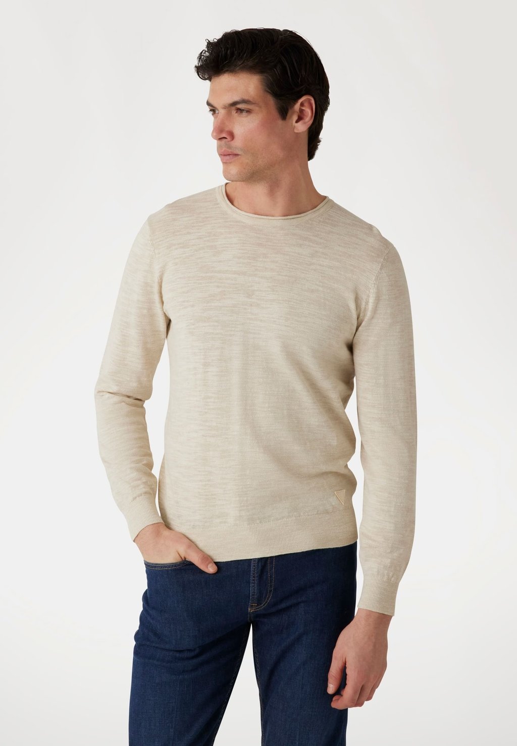 Джемпер Guess, бежевый
Джемпер Guess, бежевый