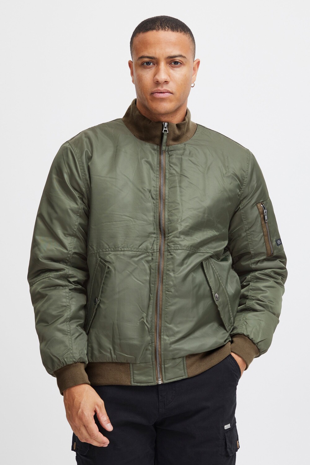 Куртка BLEND Bomberjacke BHJacket Otw 20715952, зеленый
Куртка BLEND Bomberjacke BHJacket Otw 20715952, зеленый