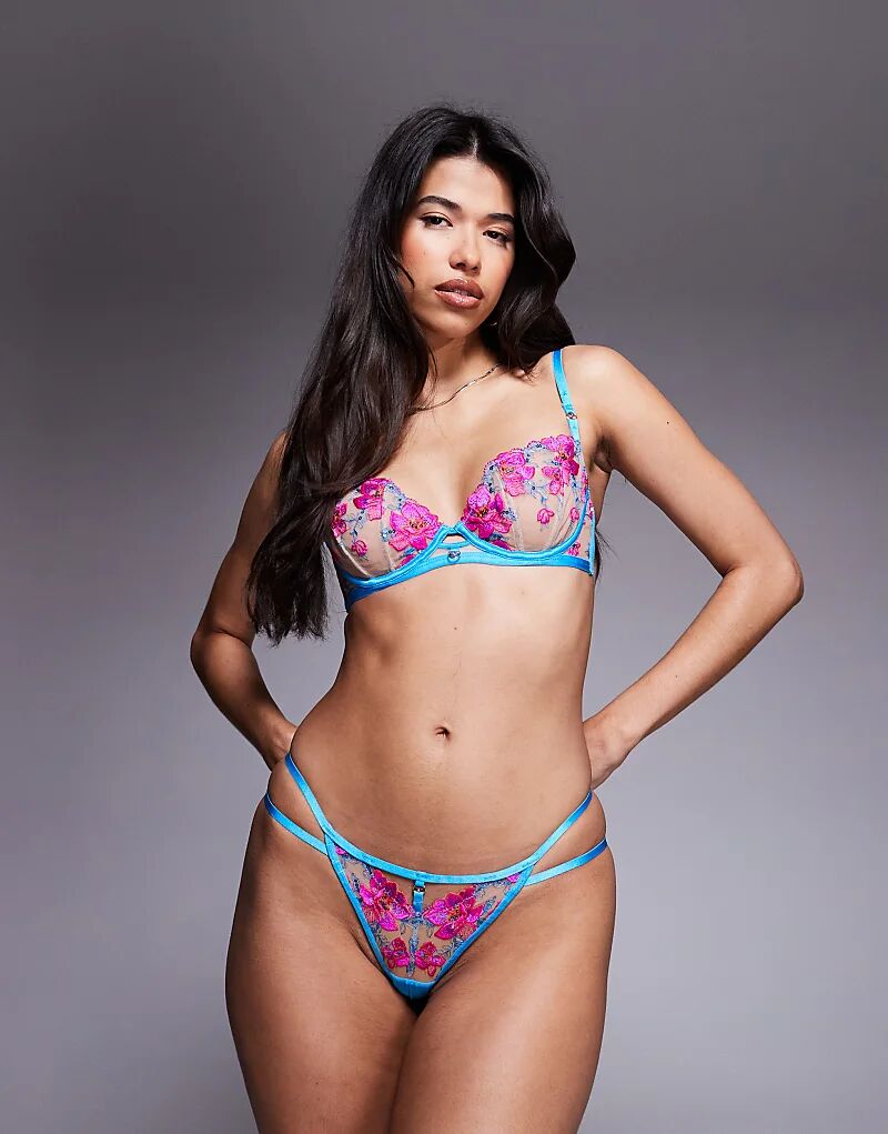 Блестящие стринги Ann Summers светло-голубого цвета
Блестящие стринги Ann Summers светло-голубого цвета