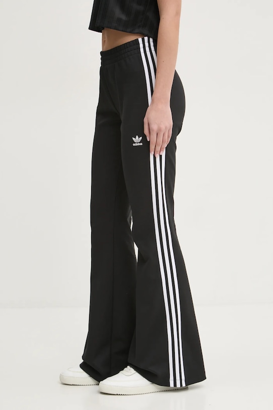 Брюки 3-Stripes расклешенные Adidas Originals, черный
Брюки 3-Stripes расклешенные Adidas Originals, черный