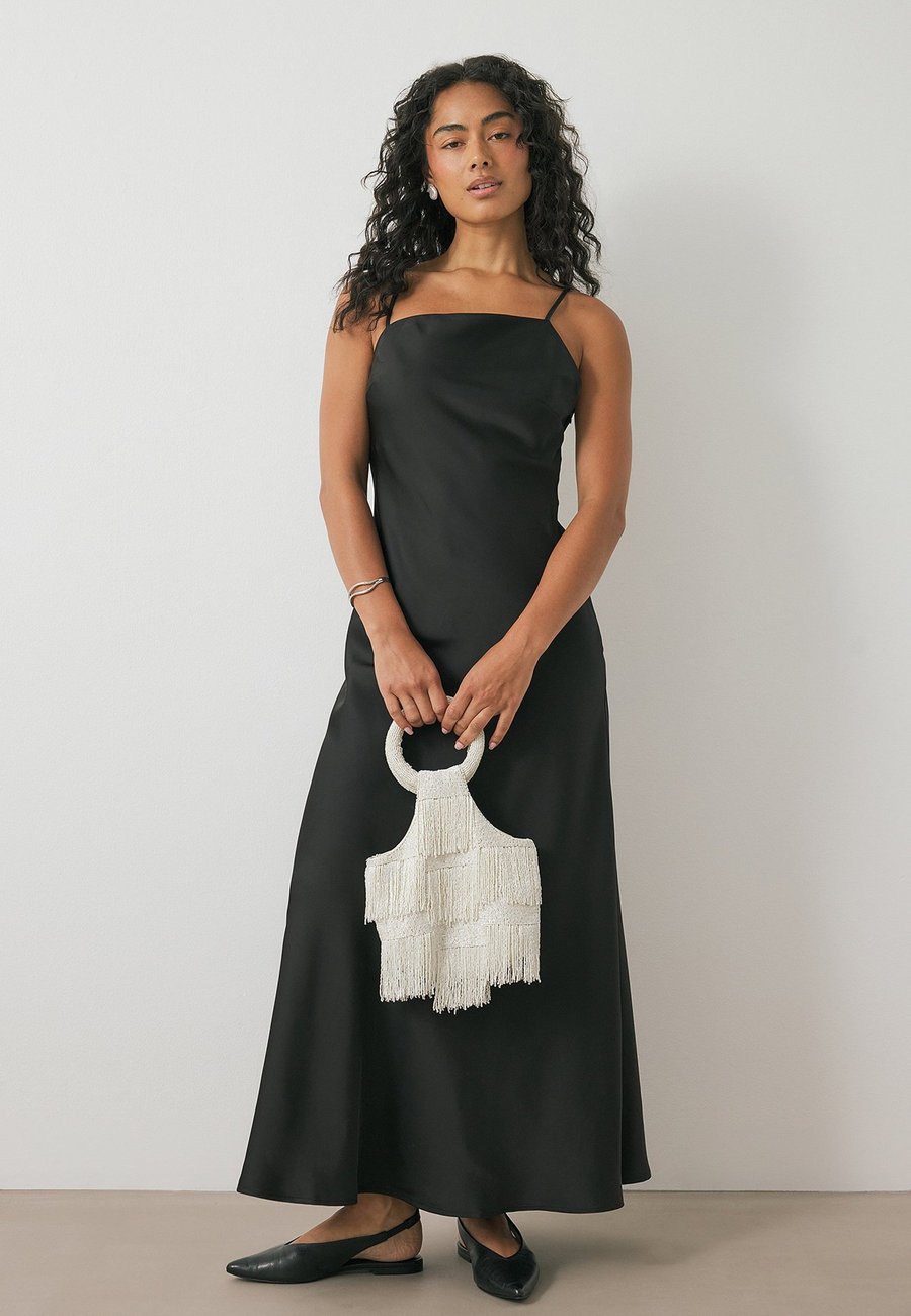 Платье NA-KD ASYMMETRIC BACK, Black
Платье NA-KD ASYMMETRIC BACK, Black