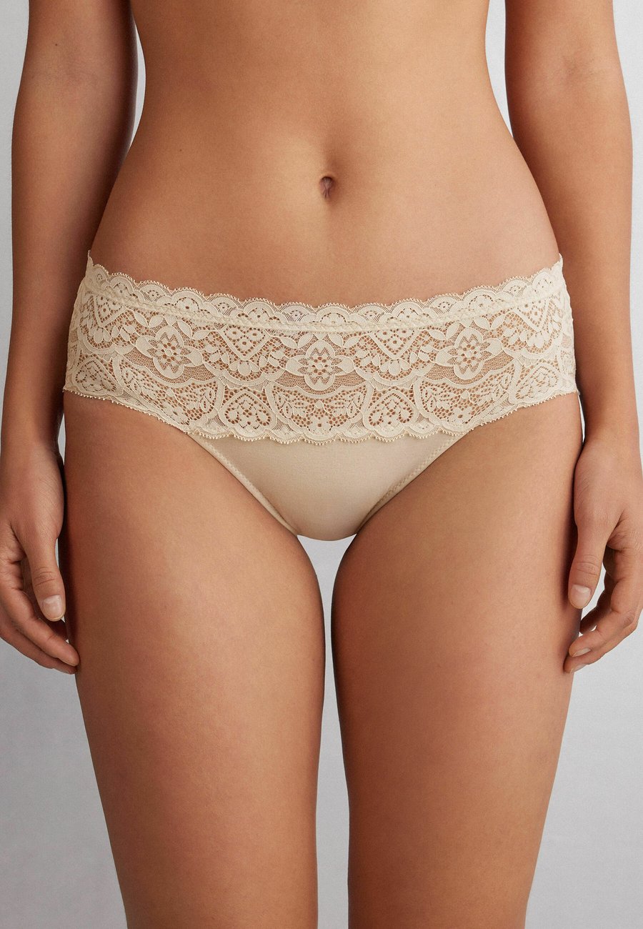 Брифы Intimissimi Briefs, Natural/Tan
Брифы Intimissimi Briefs, Natural/Tan