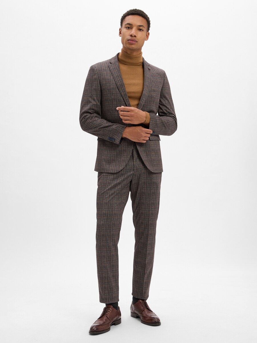 Приталенный костюм Finshley & Harding London Brixdon, коричневый
Приталенный костюм Finshley & Harding London Brixdon, коричневый