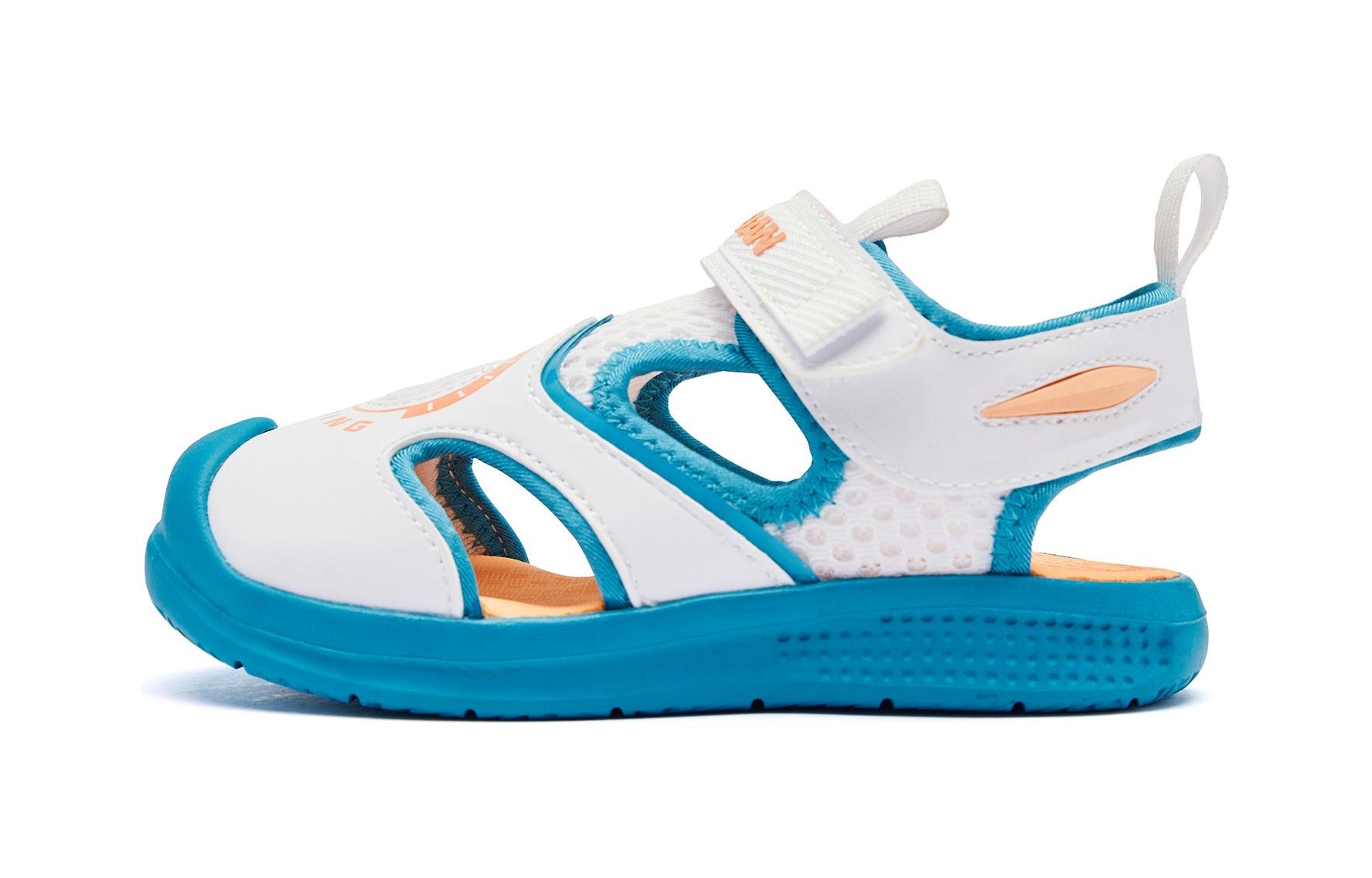 Дышащие и прочные детские сандалии для детей 3–7 лет QIAODAN, белый/синий
Дышащие и прочные детские сандалии для детей 3–7 лет QIAODAN, белый/синий