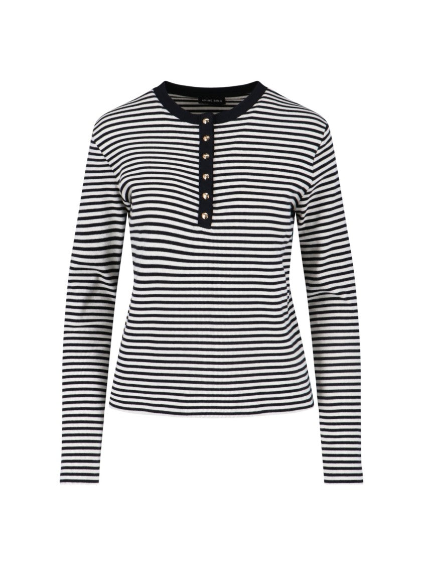 Свитер "Алессия" белый Anine Bing
Свитер "Алессия" белый Anine Bing