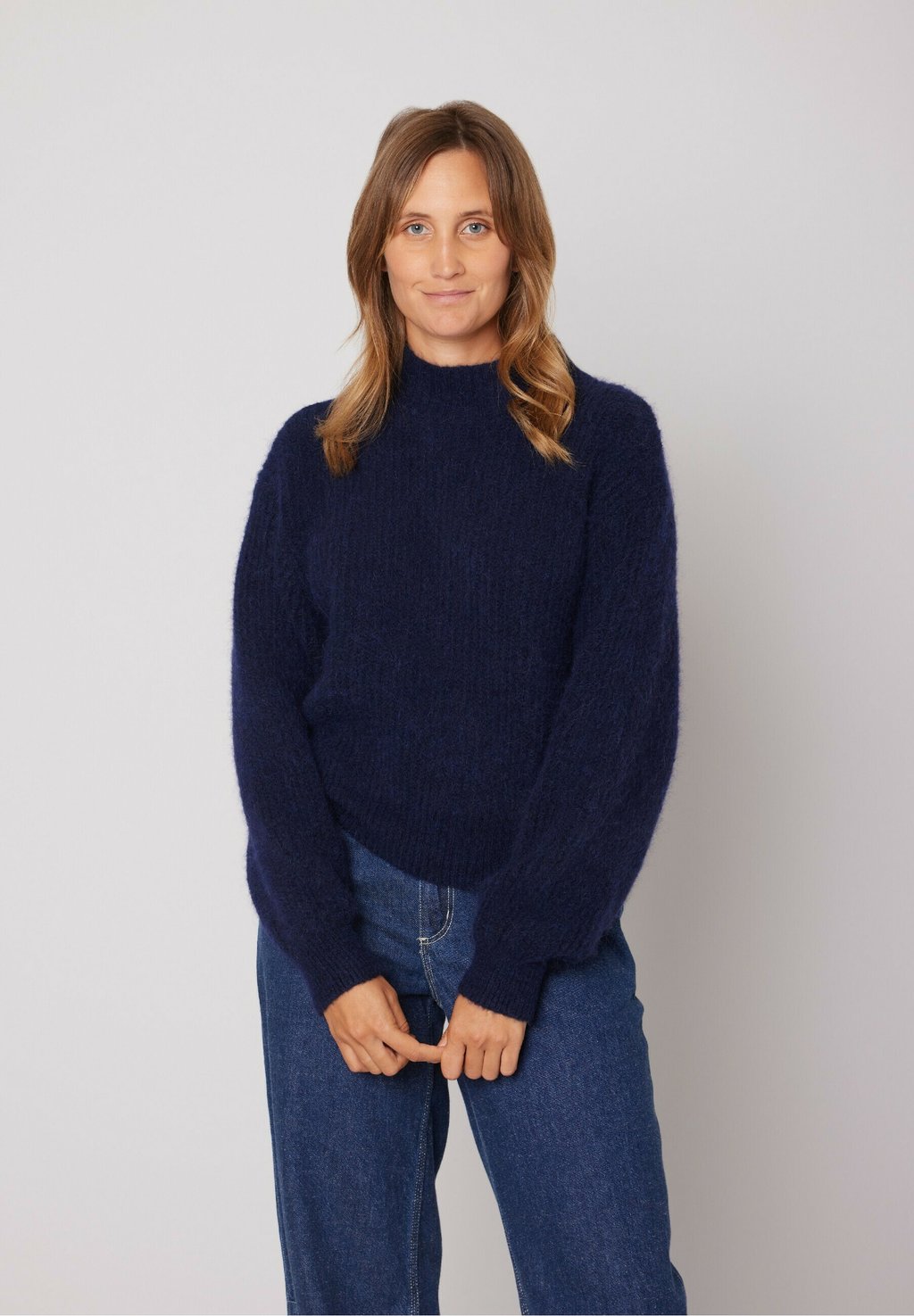 Джемпер EAST American Vintage, темно-синий
Джемпер EAST American Vintage, темно-синий