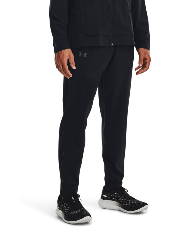 Спортивные брюки Hose UA Outrun The Storm Under Armour, черный
Спортивные брюки Hose UA Outrun The Storm Under Armour, черный