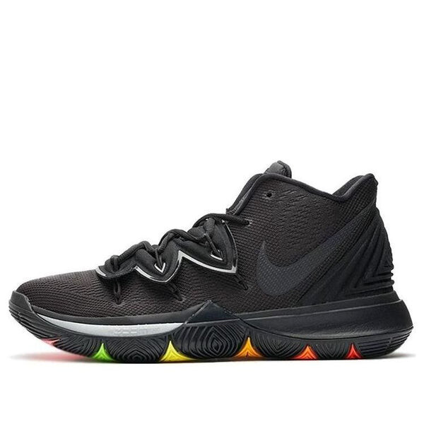 Кроссовки kyrie 5 'neon sole' Nike, черный
Кроссовки kyrie 5 'neon sole' Nike, черный