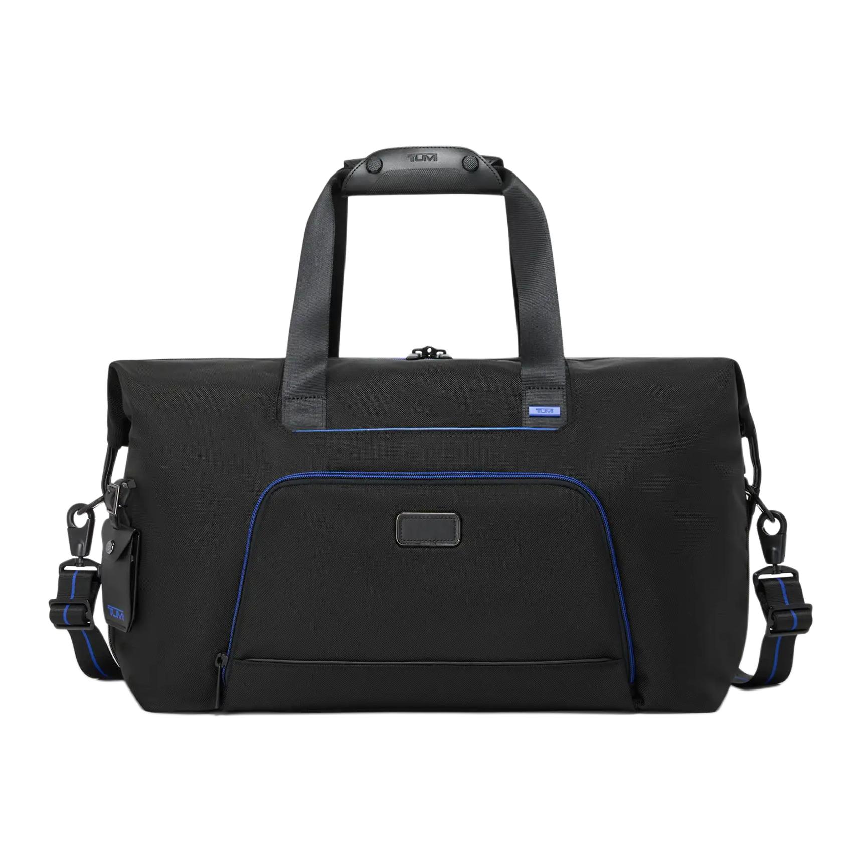 TUMI Нейлоновая дорожная сумка Unisex Black & Electric Blue
TUMI Нейлоновая дорожная сумка Unisex Black & Electric Blue