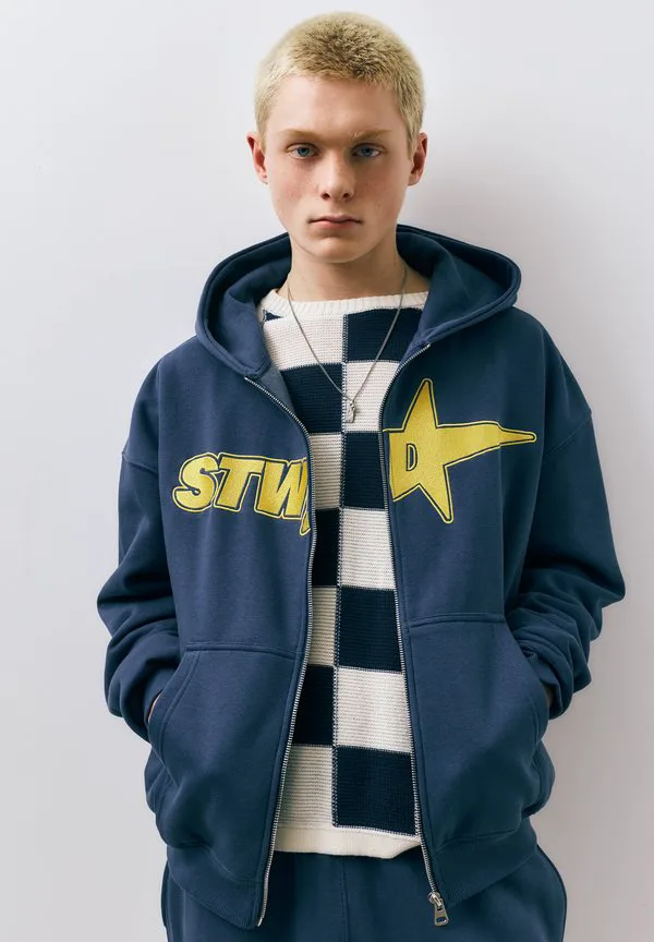 Толстовка на молнии Pull&Bear, Blue, Синий, Толстовка на молнии Pull&Bear, Blue
Толстовка на молнии Pull&Bear, Blue, Синий, Толстовка на молнии Pull&Bear, Blue