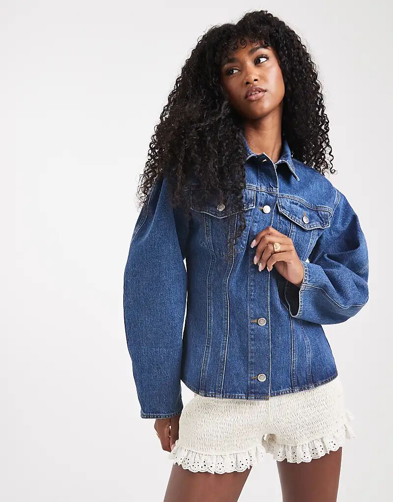 Рубашка из джинсовой ткани Miss Selfridge с корсетом, средняя степень стирки
Рубашка из джинсовой ткани Miss Selfridge с корсетом, средняя степень стирки