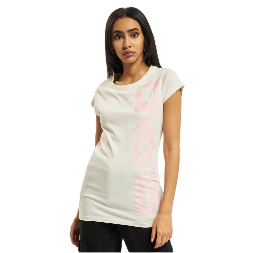 Футболка с коротким рукавом Dangerous Dngrs Classic, бежевый
Футболка с коротким рукавом Dangerous Dngrs Classic, бежевый