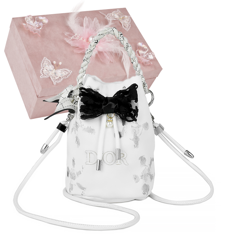 Косметичка женская DIOR
Косметичка женская DIOR