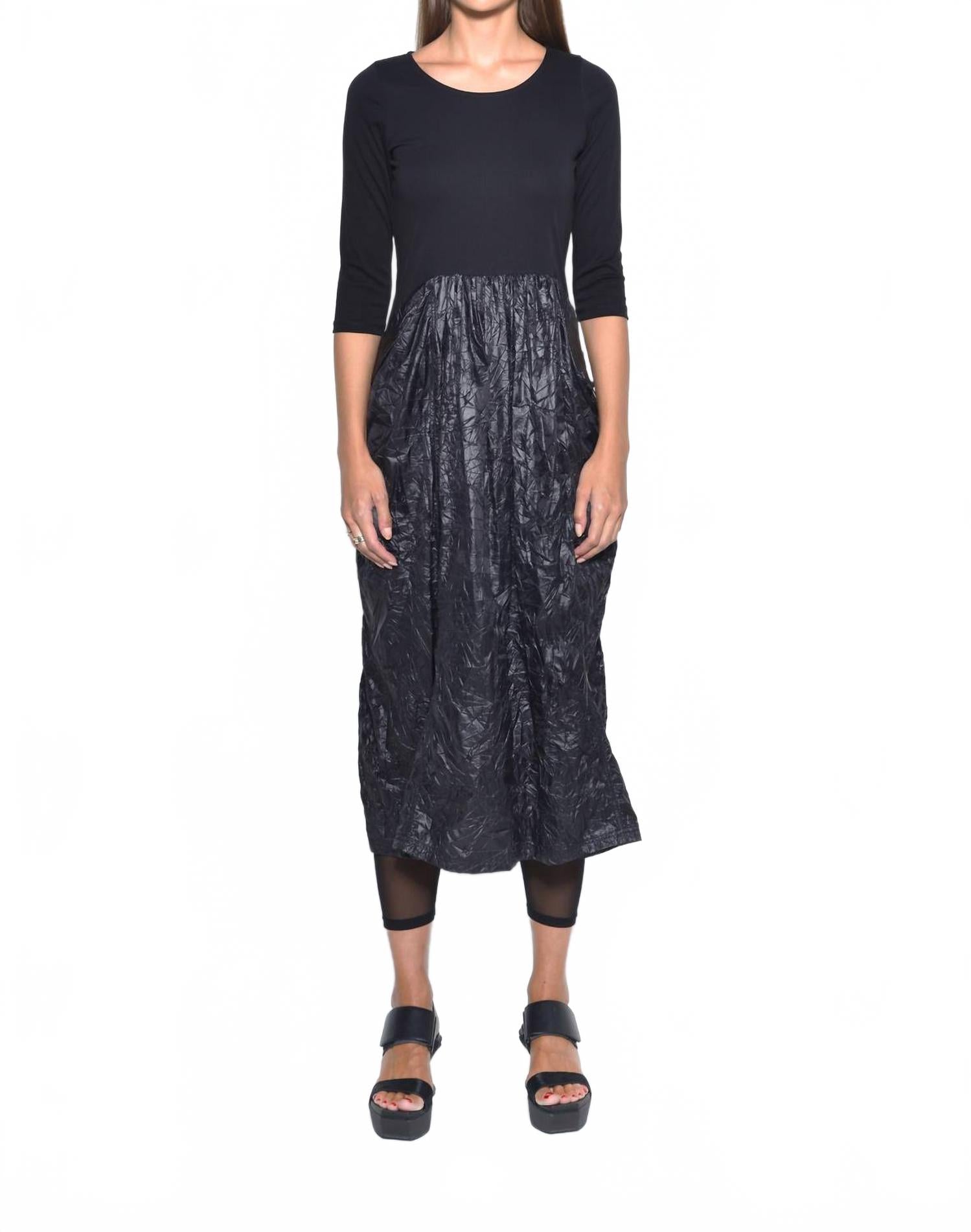 Платье Hydra Midi черное Simply Mila 
Платье Hydra Midi черное Simply Mila