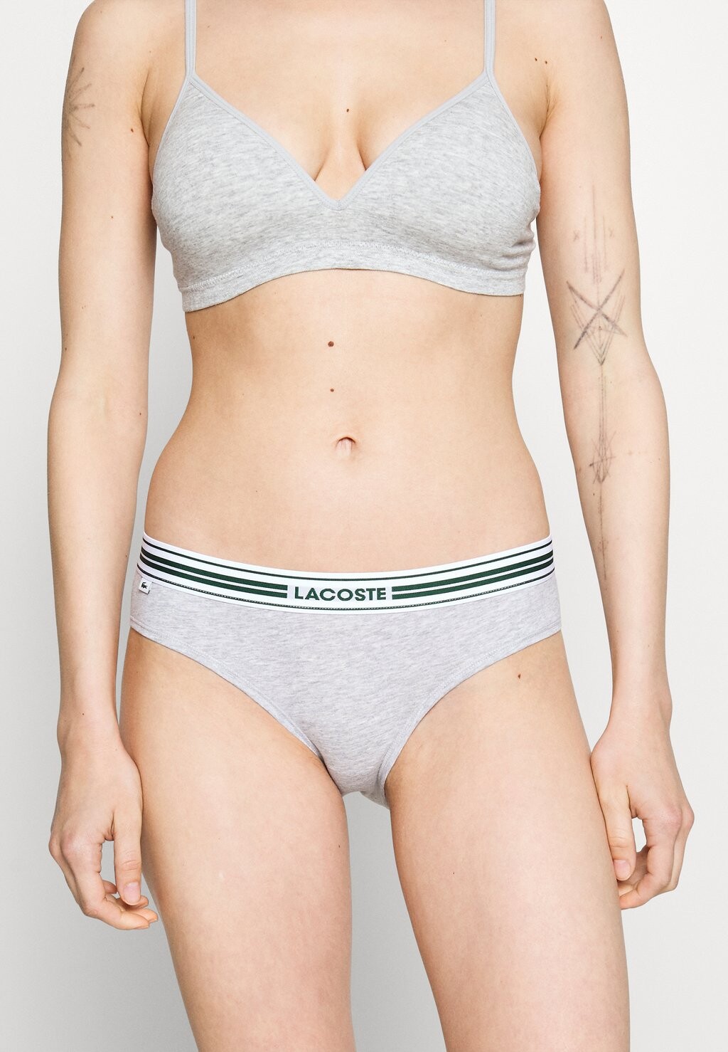 Трусы Lacoste
Трусы Lacoste