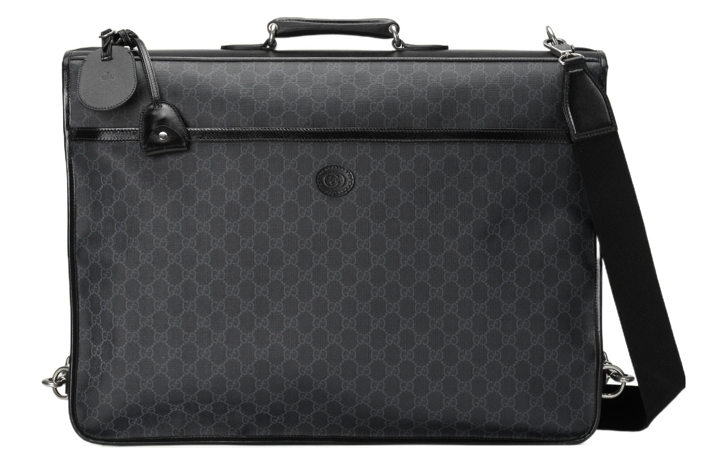 Сумка-портфель мужская черная GUCCI из холста с кожаными деталями
Сумка-портфель мужская черная GUCCI из холста с кожаными деталями