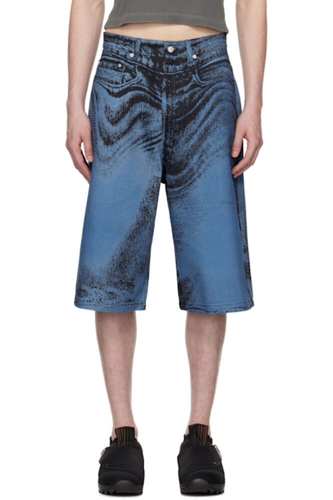 Джинсовые шорты с черно-синим принтом Distorted CAMPERLAB
Джинсовые шорты с черно-синим принтом Distorted CAMPERLAB