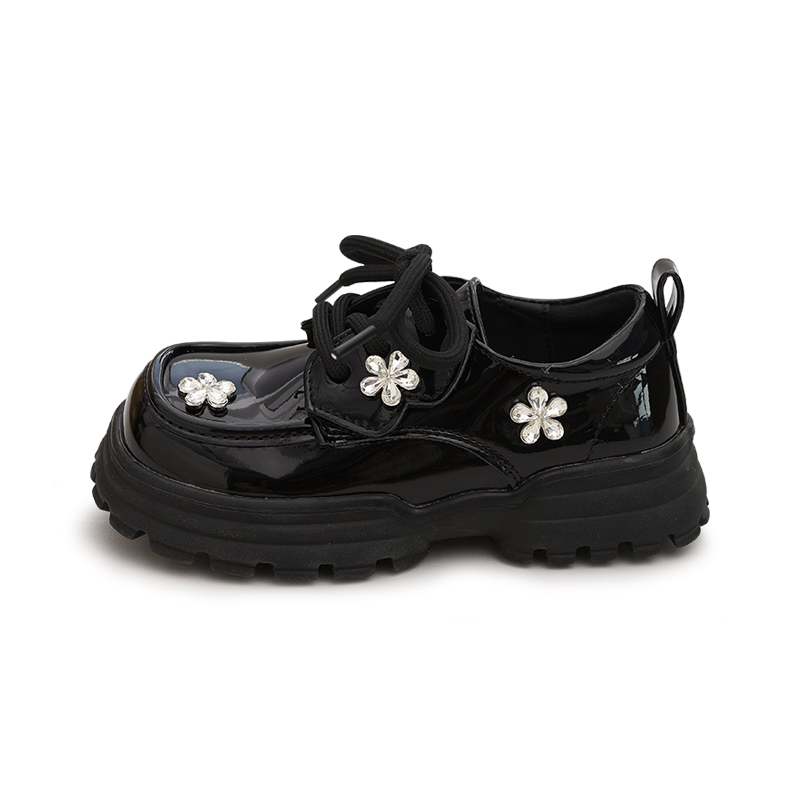 Детские кожаные туфли с нескользящей подошвой Budding, черный 
Детские кожаные туфли с нескользящей подошвой Budding, черный